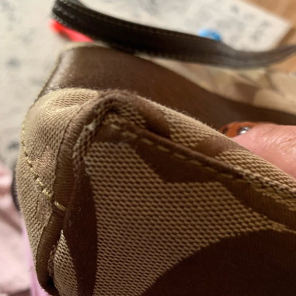 COACH CROSSBODY PURSE - Picture 5 of 7